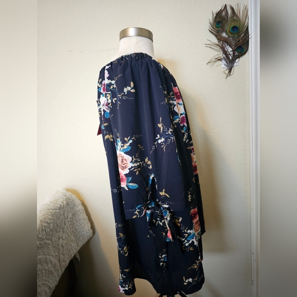 NWT Rosegal Blue Floral 🌺 adjustable off-the-shoulder blouse (4X) / Sz 20) 💙🌺 - Picture 5 of 16